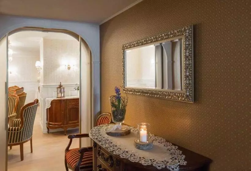 مسافرخانه Villa Eeden