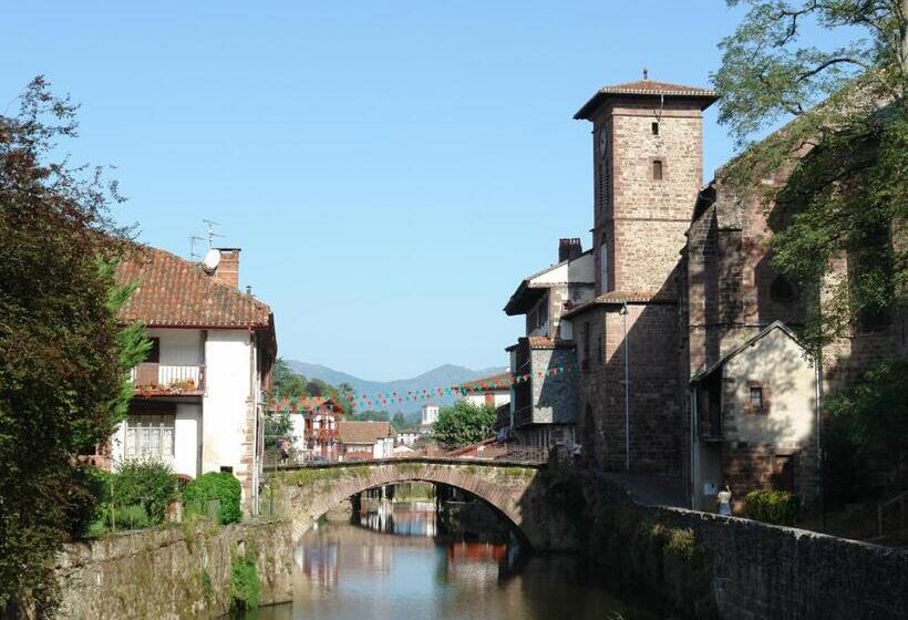 فندق Hôtel Barnea