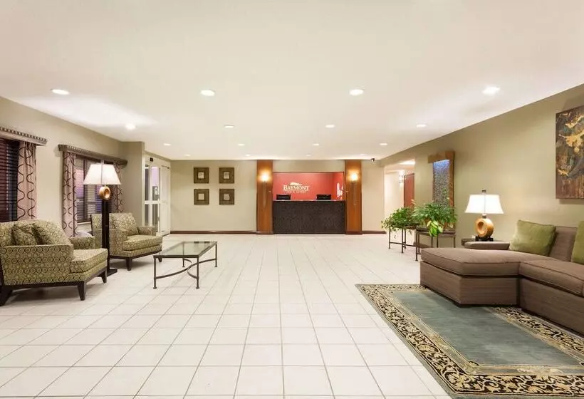 Отель Baymont By Wyndham Dale