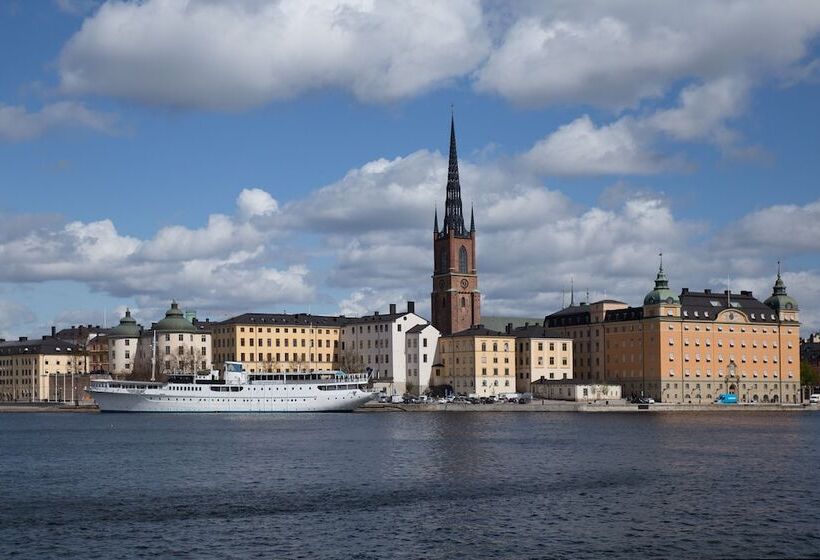 ホテル Den Röda Båten