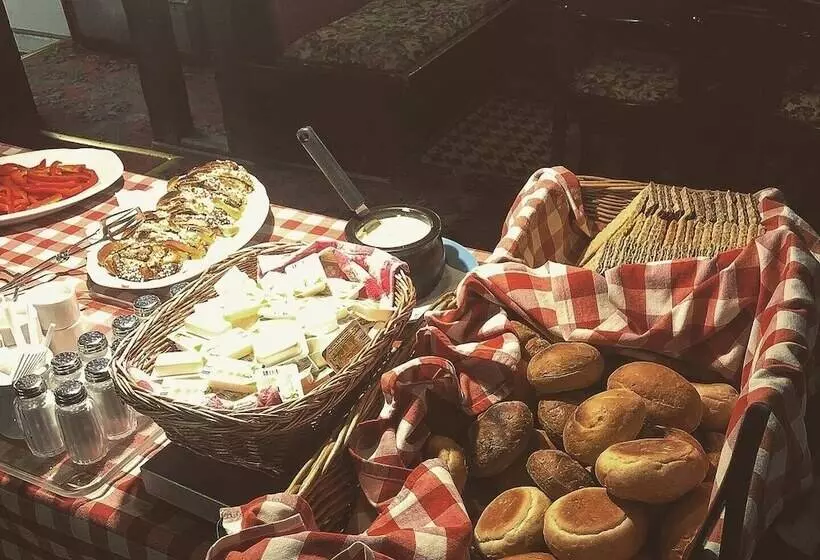 호텔 Den Röda Båten