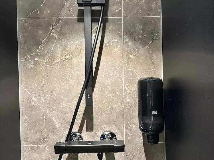 호텔 Den Röda Båten