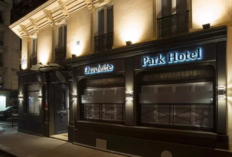 هتل Gardette Park