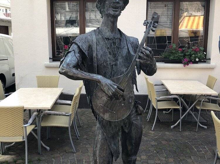 酒店 Garni Ratstube