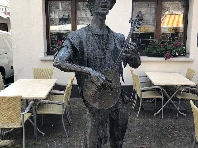 Отель Garni Ratstube