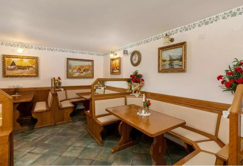 هتل Jagodic Garni