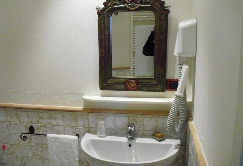 فندق Locanda Martelletti