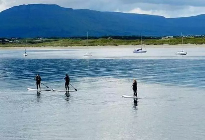 호텔 The Benwiskin Centre