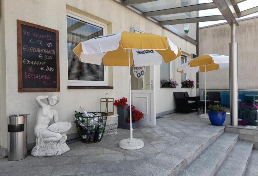 مبيت وإفطار Pension Seeblick Purbach