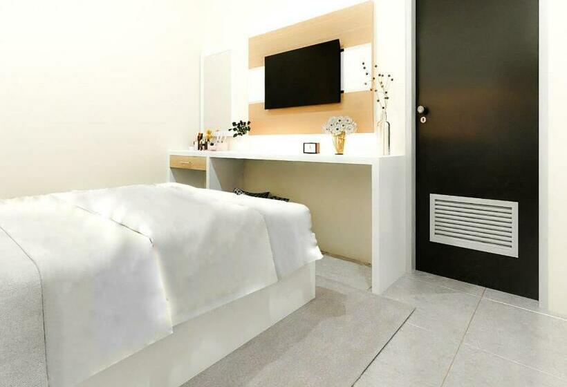 بنسيون Griya Anggrek