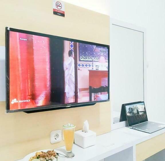 بنسيون Griya Anggrek