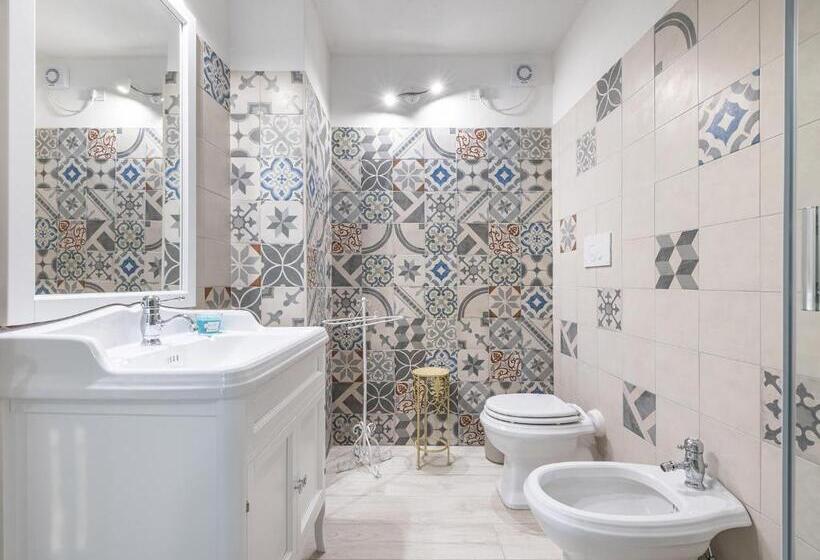 بنسيون La Buona Stella Rooms   City Centre