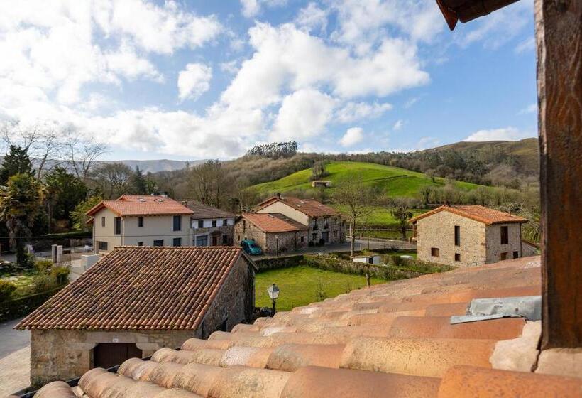 Apartamentos Los Edules