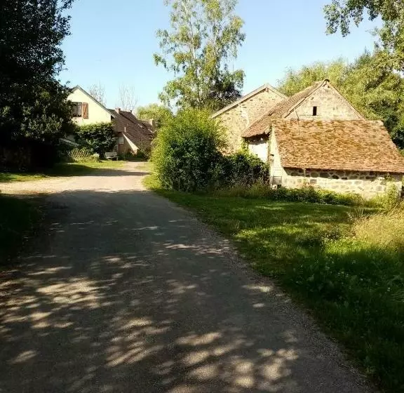 Aamiaismajoitus (B&B) Désert Et Bocage