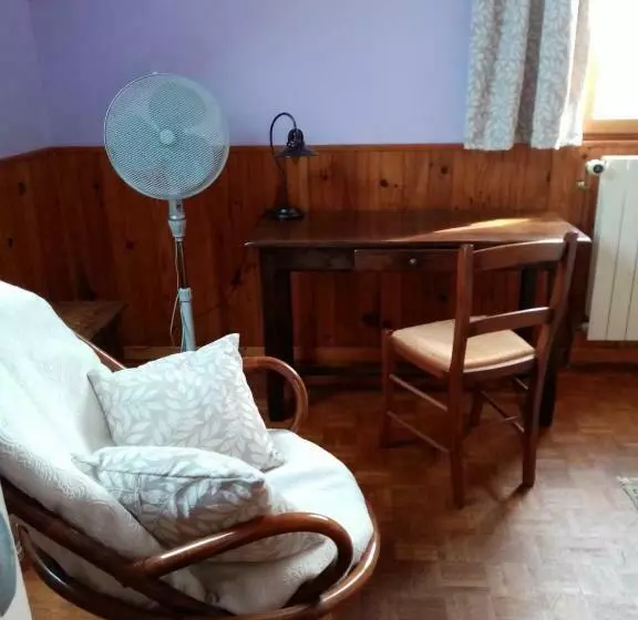 Aamiaismajoitus (B&B) Désert Et Bocage