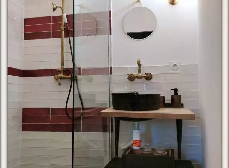 Aamiaismajoitus (B&B) La Belle Dame