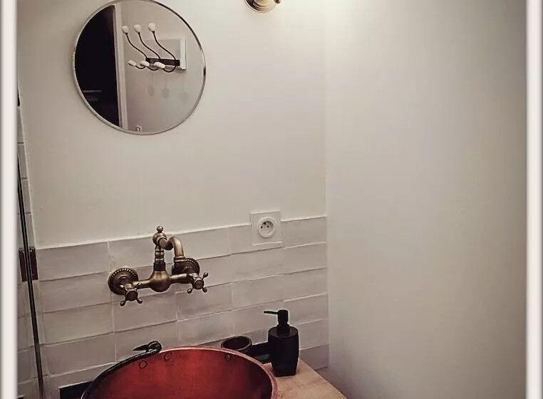 Aamiaismajoitus (B&B) La Belle Dame