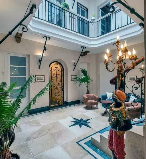 Gadir Suites