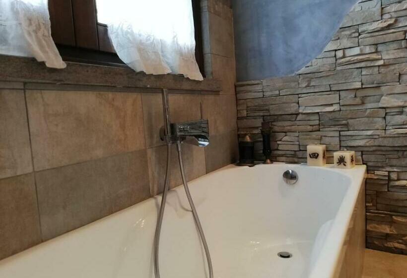 Отель Agriturismo La Lampada Di Atena