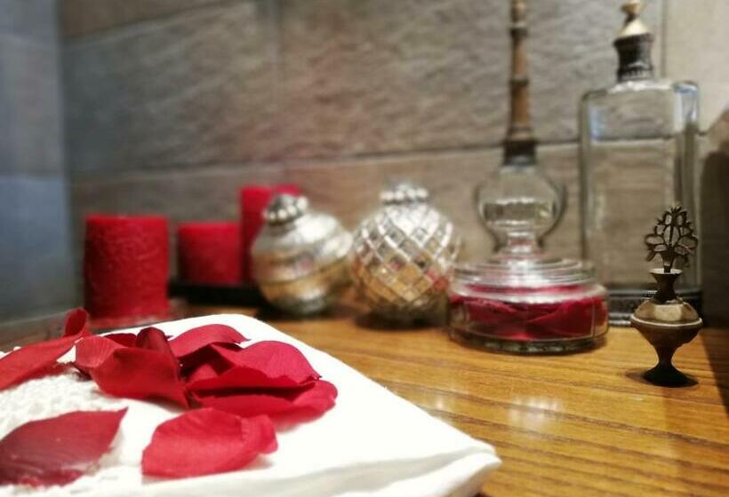 Отель Agriturismo La Lampada Di Atena