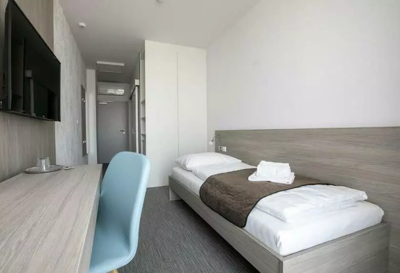 ホテル Hendi Centrum