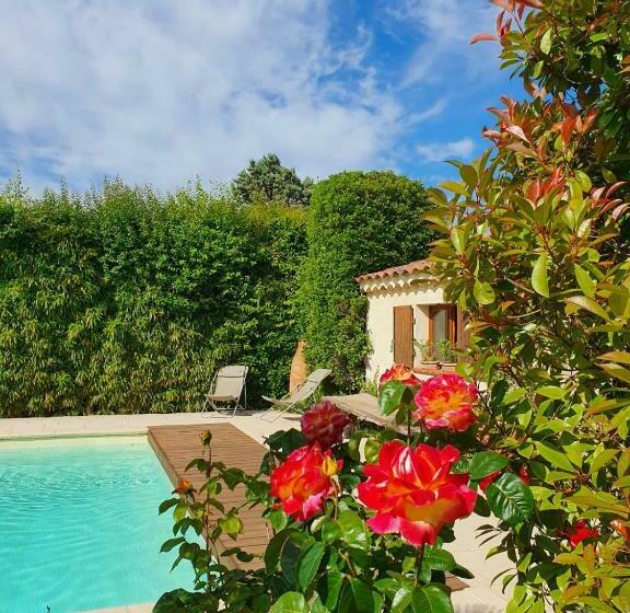 Пансион La Cabane Du Pesquier En Provence
