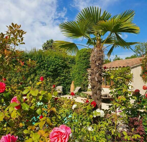 Пансион La Cabane Du Pesquier En Provence