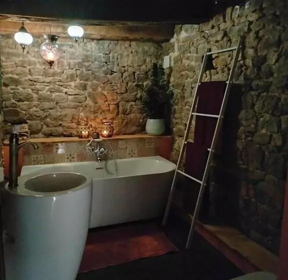 Aamiaismajoitus (B&B) Chambre Pranayama