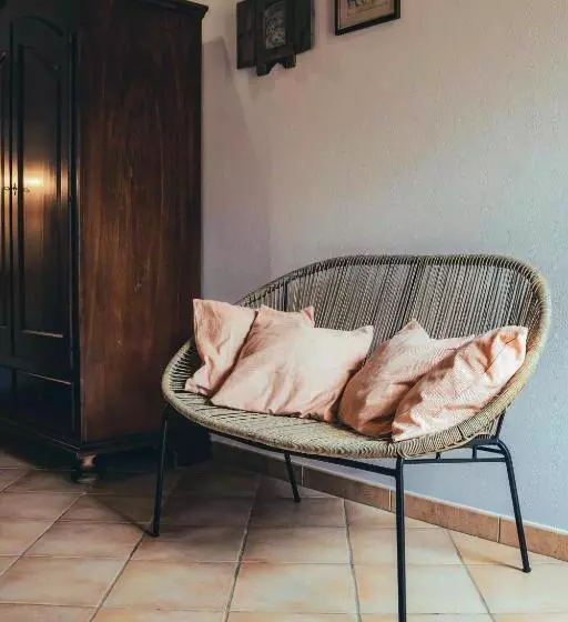 Aamiaismajoitus (B&B) Funtana E Mari
