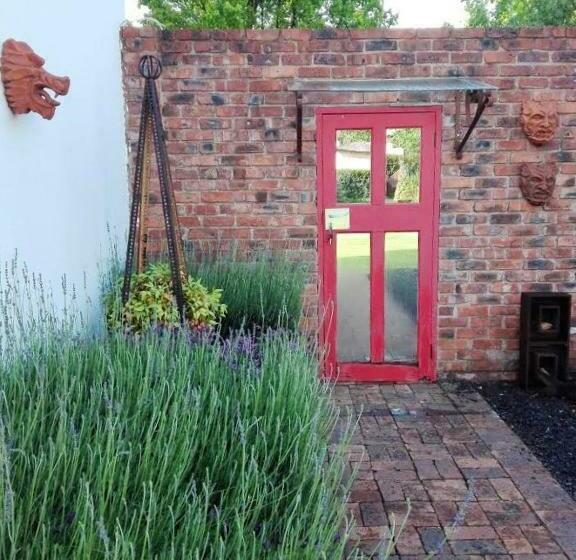 ベッドアンドブレックファースト The Gables Guest House