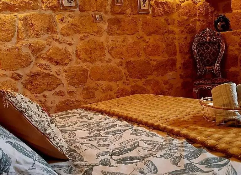 تختخواب و صبحانه The Lyndee House