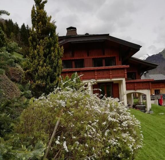 펜션 Chambres En Chalet Petit Déjeuner Inclus