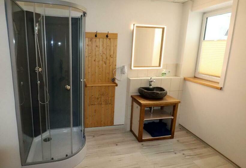 بنسيون Gästezimmer Zum Rotem Karpfen