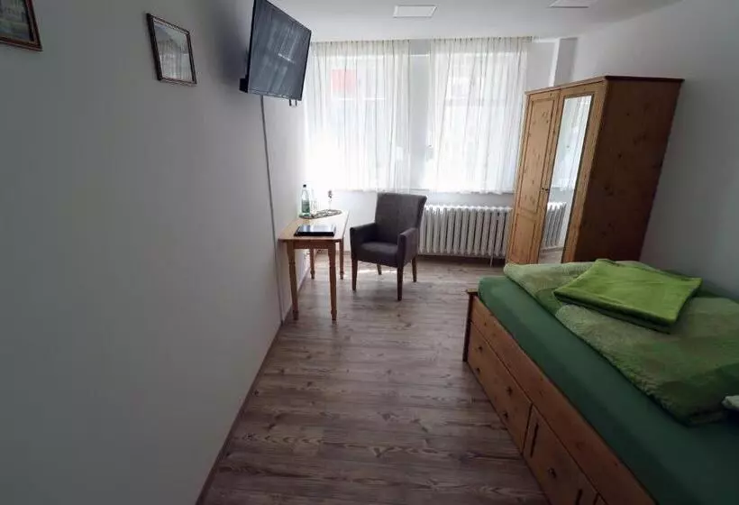 Majatalo Gästezimmer Zum Rotem Karpfen