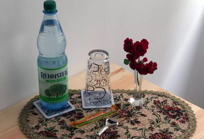 Majatalo Gästezimmer Zum Rotem Karpfen