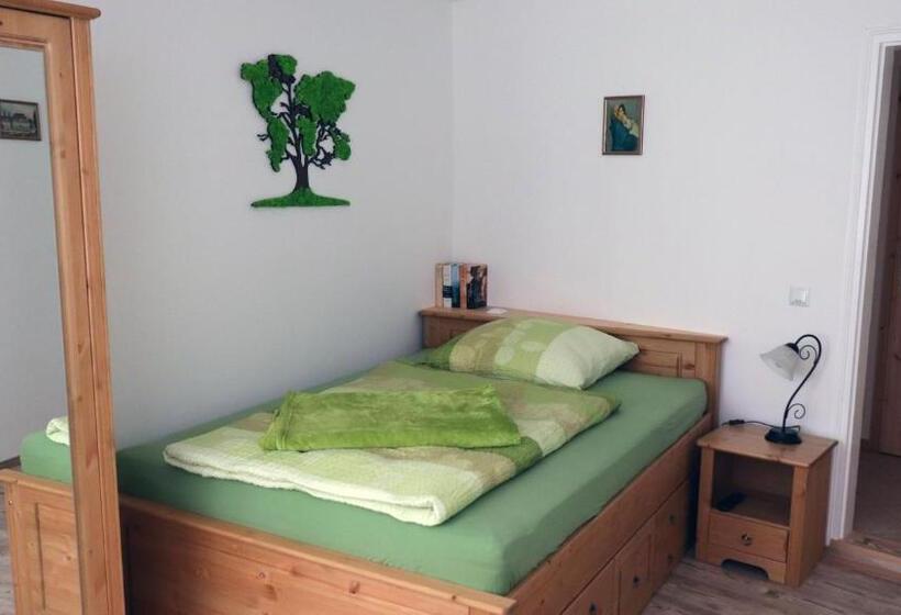 بنسيون Gästezimmer Zum Rotem Karpfen