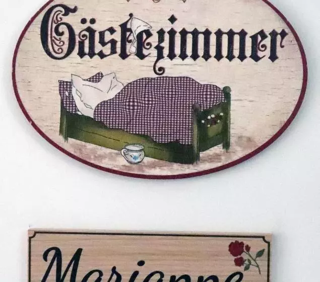 Majatalo Gästezimmer Zum Rotem Karpfen