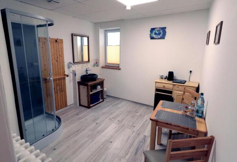 بنسيون Gästezimmer Zum Rotem Karpfen