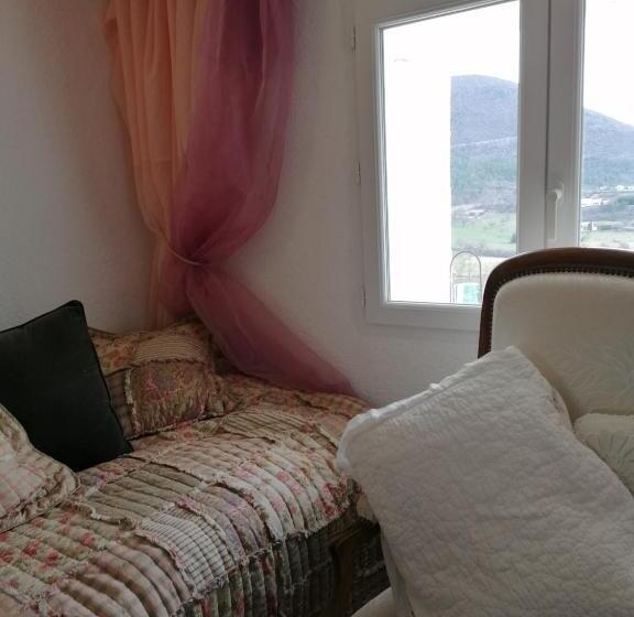 פנסיון Les Magnolias