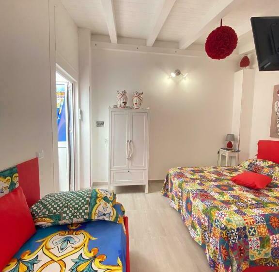 פנסיון Marina Bay