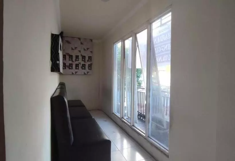 Majatalo Superstar Residence Tomohon Redpartner