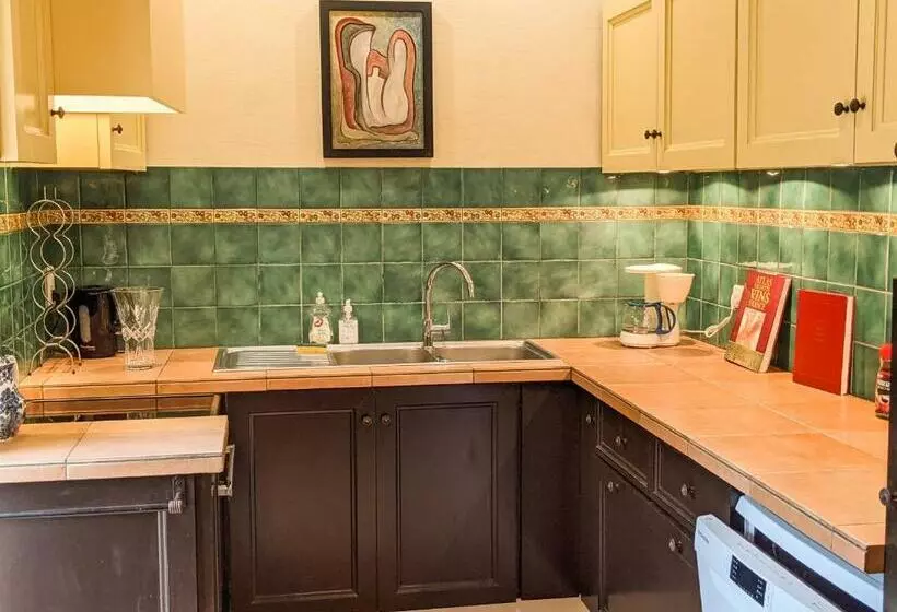 Majatalo Un Air De Toscane