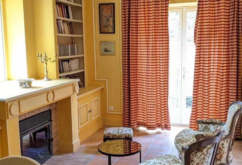 Majatalo Un Air De Toscane