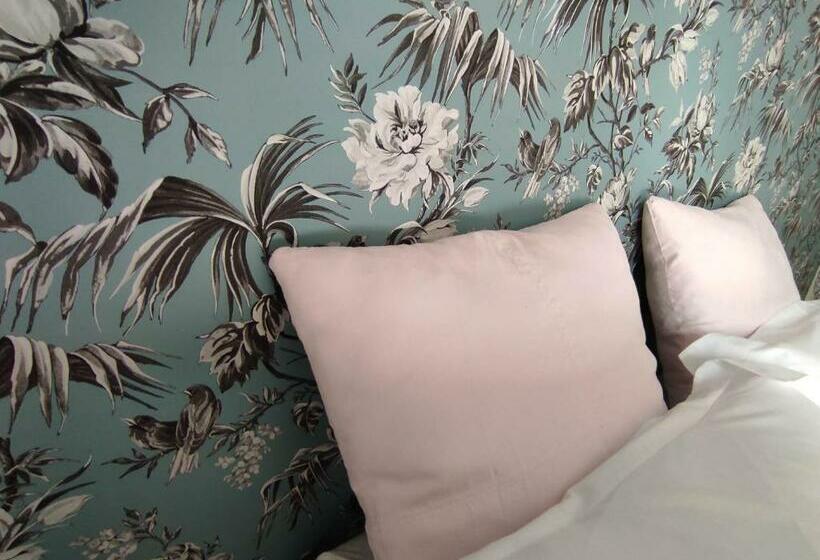 مبيت وإفطار Appartement Bagnols   Les Meublés Des Pierres Dorées