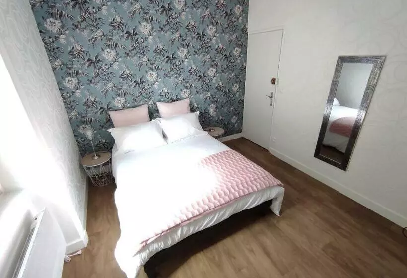 Aamiaismajoitus (B&B) Appartement Bagnols   Les Meublés Des Pierres Dorées