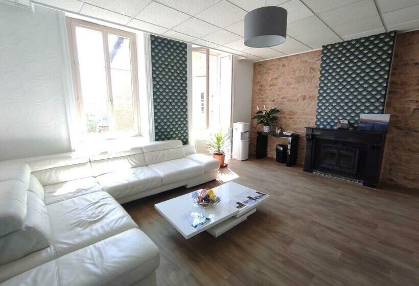 مبيت وإفطار Appartement Bagnols   Les Meublés Des Pierres Dorées