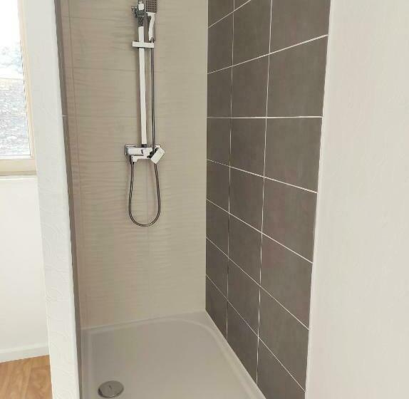 مبيت وإفطار Appartement Bagnols   Les Meublés Des Pierres Dorées