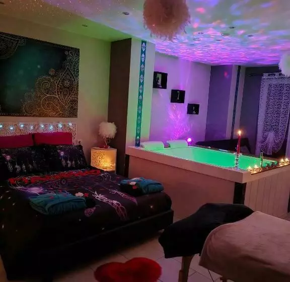 Aamiaismajoitus (B&B) Loft Avec Baignoire Spa Lécrin Romantique