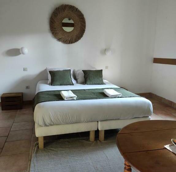 مبيت وإفطار La Pampa En Provence   Les Suites Privatives