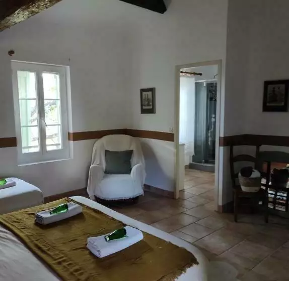 ベッドアンドブレックファースト La Pampa En Provence   Les Suites Privatives